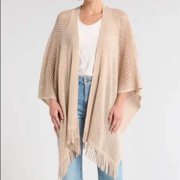 Melrose and Market Nordstrom Neutral Tan Beige Open Knit Fringe Poncho Shawl - Picture 1 of 7